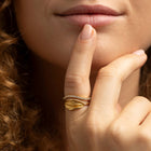 Jeder Ring ein Einzelstueck: Handgefertigte Ringe mit Edelsteinen aus 18kt Gold aus Tirol.