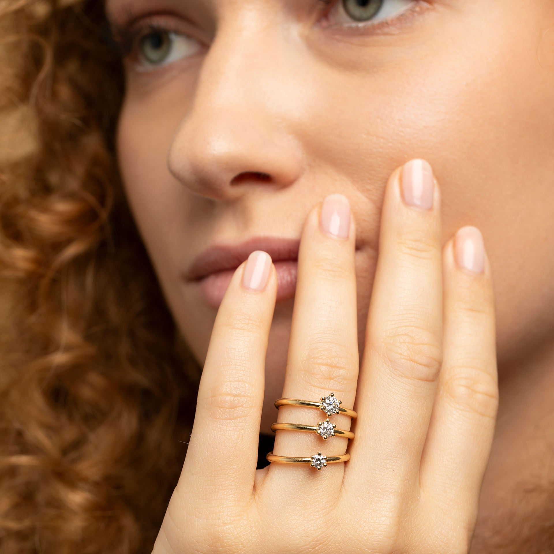 Persoenliche Beratung und handgefertigte Verlobungsringe aus 18kt Gold – gefertigt in Tirol fuer besondere Momente.