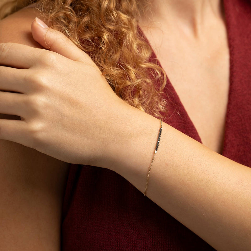 Edelsteinarmbaender mit Saphir oder Diamant – hochwertig, zeitlos und individuell gefertigt fuer dich.