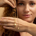 Die "Knospe" Mini-Medaillon aus 18kt Gold