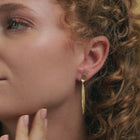 Mehr als Schmuck – ein Stück Tirol.
Goldschmiede Mölk fertigt Schmuck, der bleibt. Handgefertigte Ringe, Ketten, Ohrringe und Armbänder – inspiriert von der Natur, verwurzelt in Tirol.