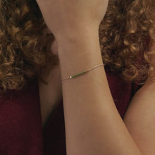 Bei Goldschmiede Mölk findest du handgefertigten Schmuck, der bleibt. Eheringe, Verlobungsringe und feine Ohrringe aus Gold und Edelstein – gefertigt in Tirol mit höchster Präzision und einem Gespür für Stil.
